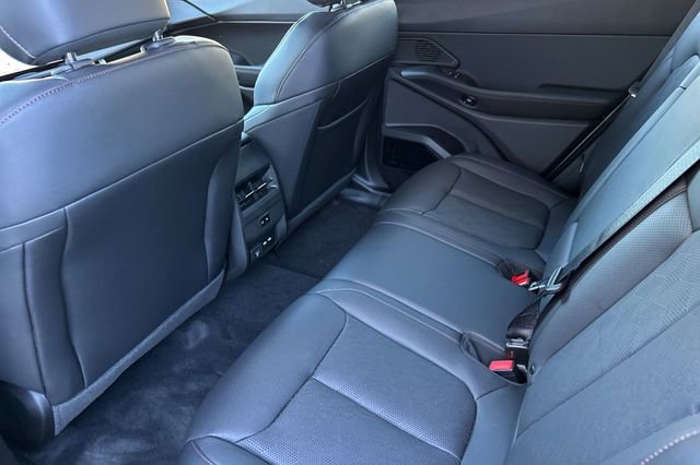 New 2026 Jeep Cherokee Overland w/ Advanced Pro Tech Group AWD/4WD image 11