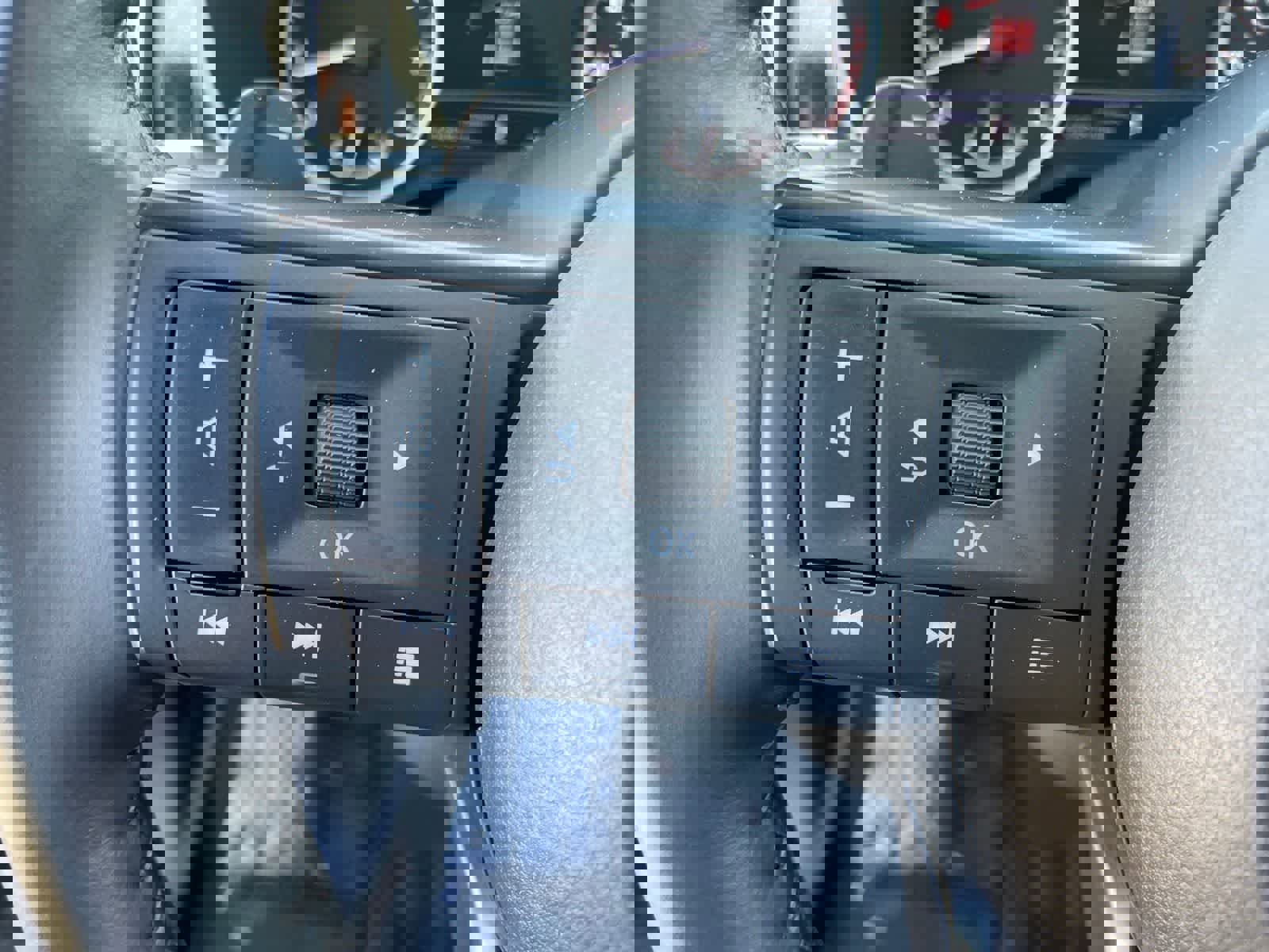 Used 2025 Nissan Pathfinder SV image 14