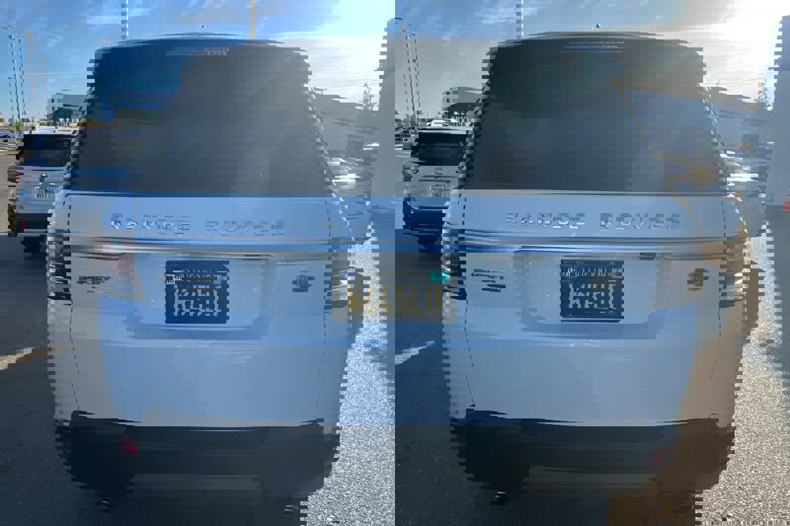 Used 2017 Land Rover Range Rover Sport SE image 5