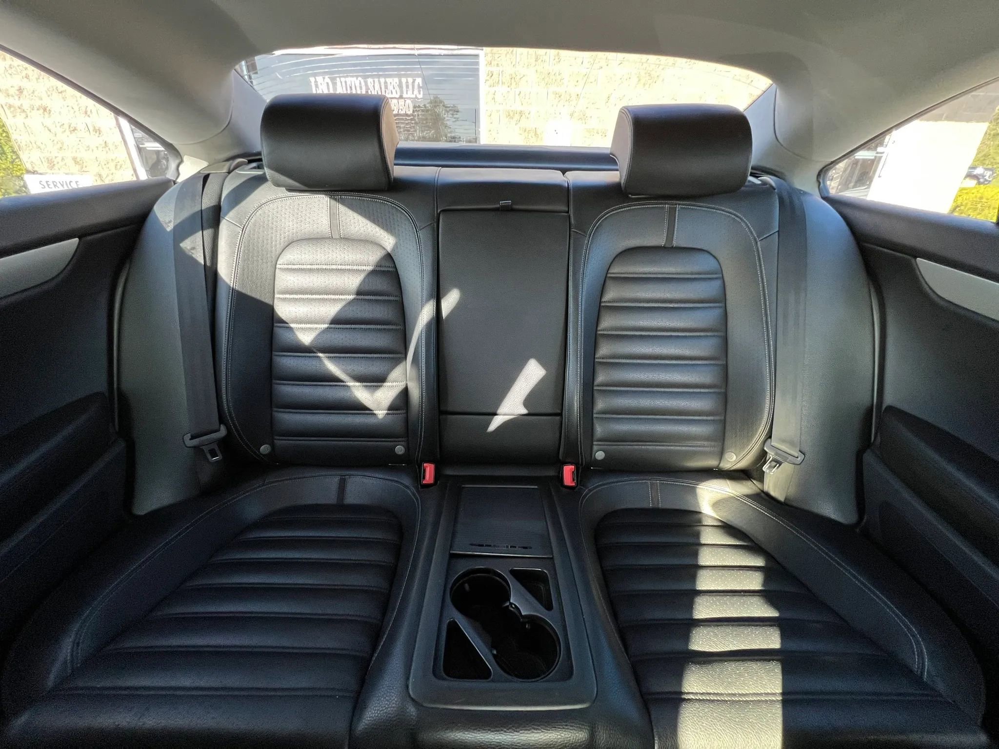 Used 2009 Volkswagen CC Sport FWD image 28