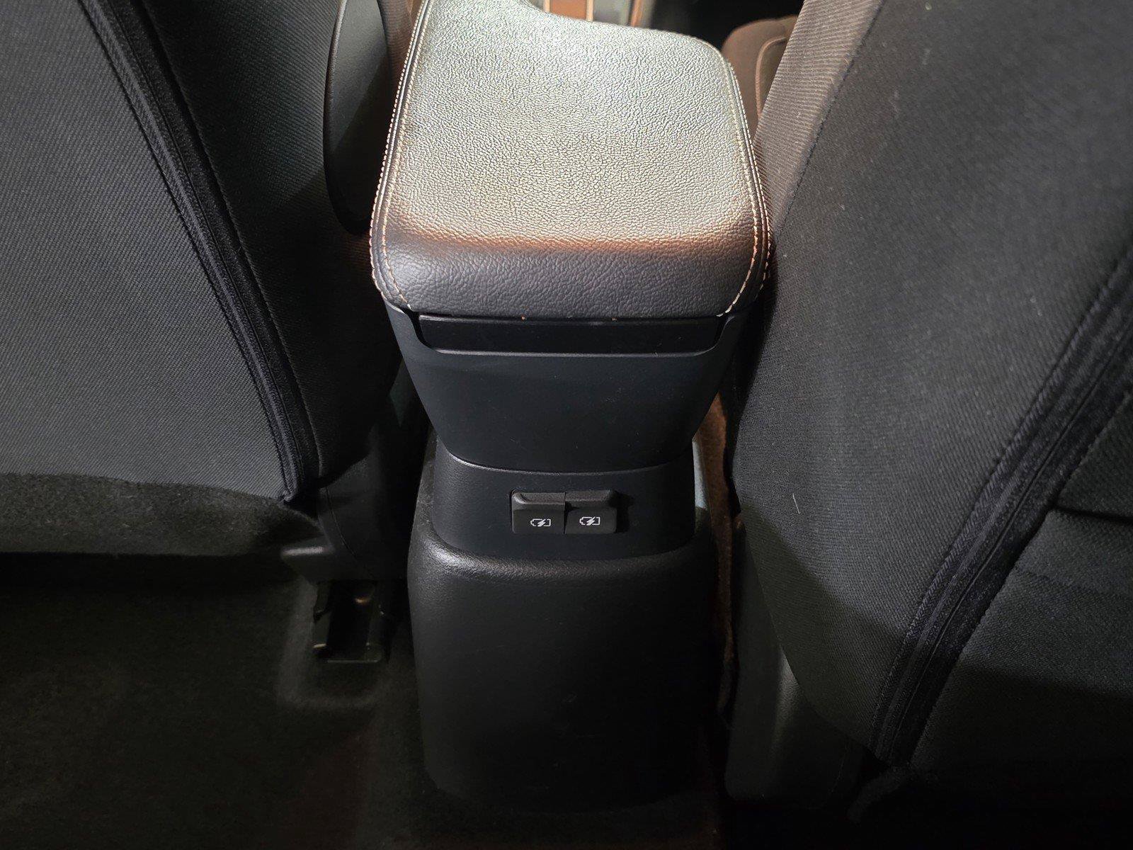 Used 2021 Nissan Kicks S FWD image 16