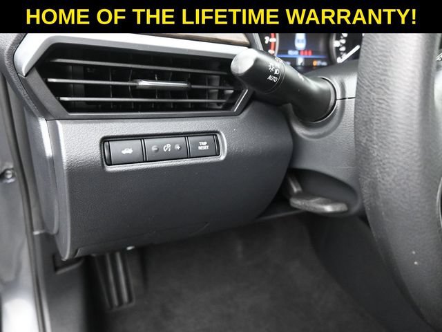 Used 2023 Nissan Altima 2.5 SV AWD/4WD image 16
