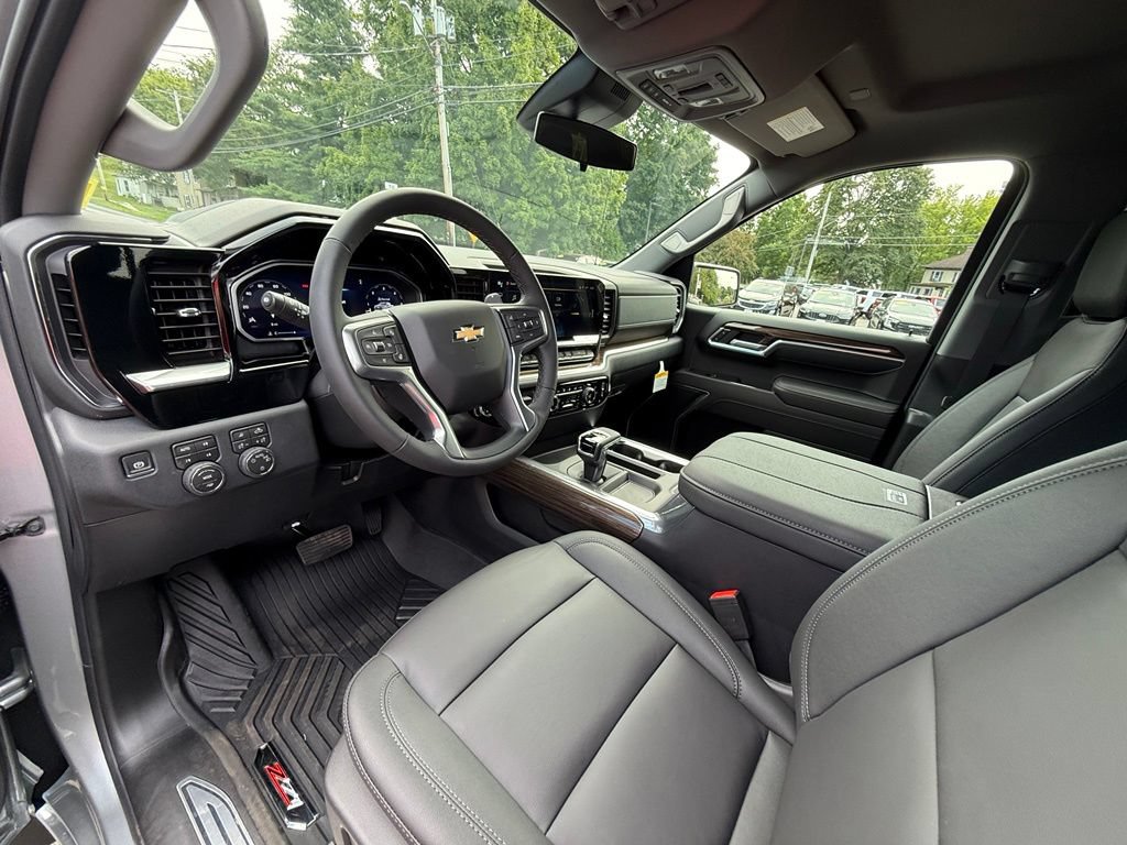 New 2026 Chevrolet Silverado 1500 LT w/ Z71 Off-Road Package AWD/4WD image 18