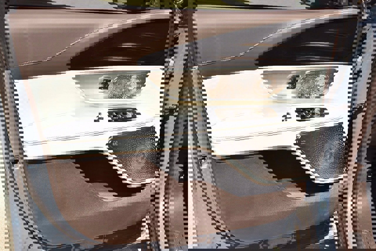 New 2025 Lincoln Nautilus Black Label w/ Jet Appearance Package image 33