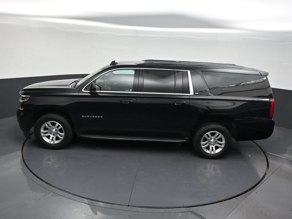 Used 2018 Chevrolet Suburban LT RWD image 17