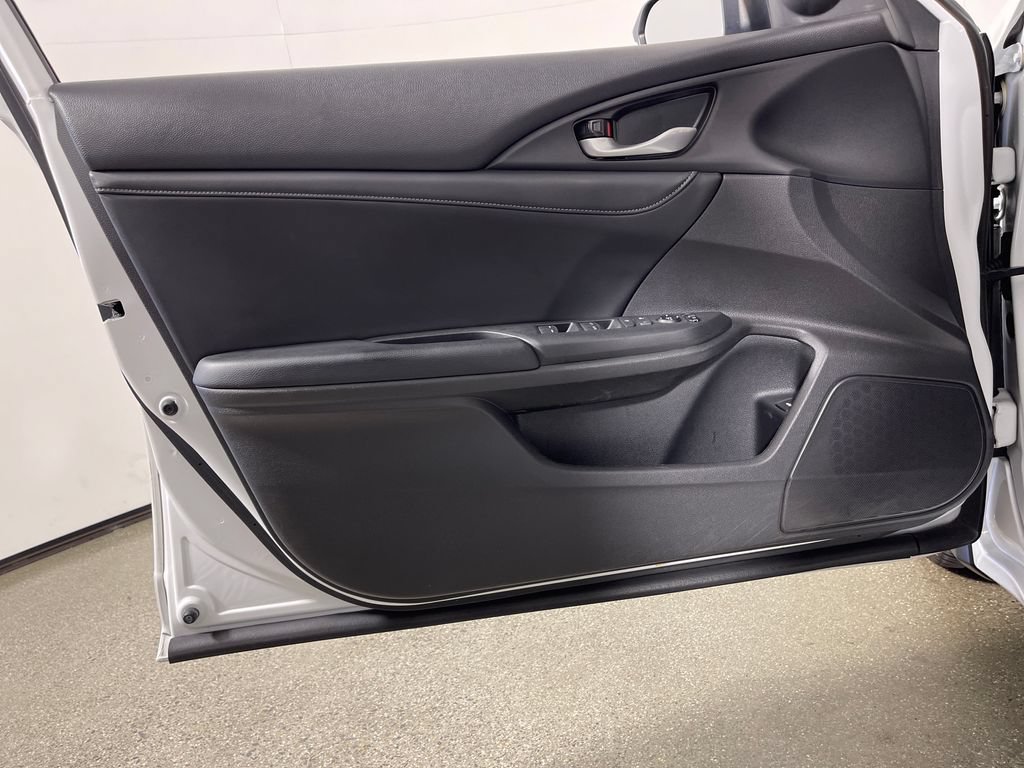 Used 2020 Honda Insight Touring image 19