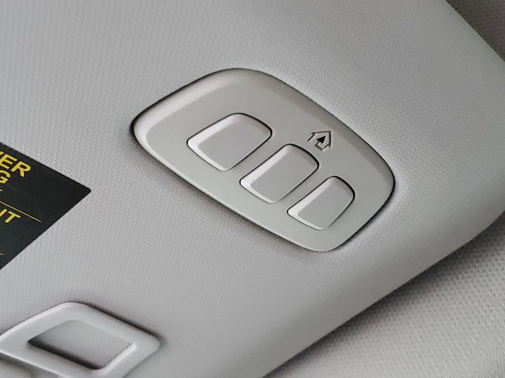 Used 2022 Ford Escape Titanium w/ Titanium Premium Package image 30