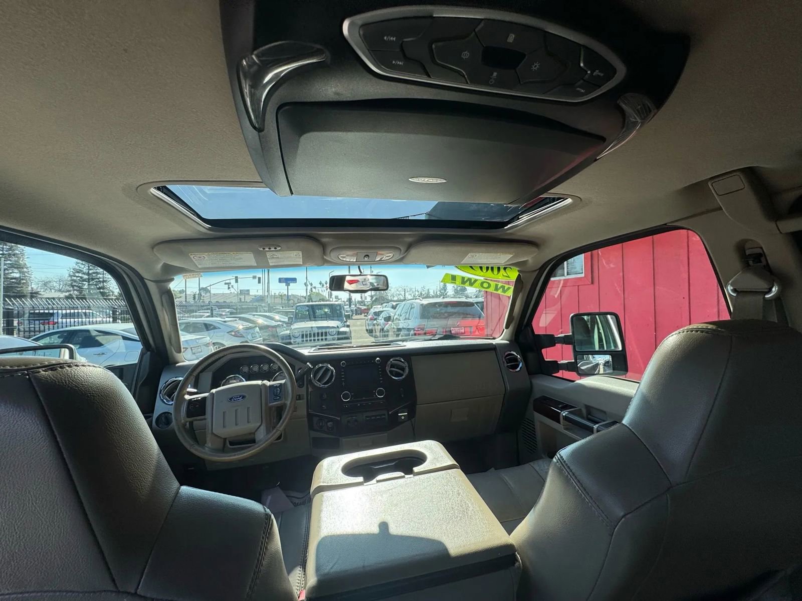 Used 2009 Ford F250 Lariat image 11