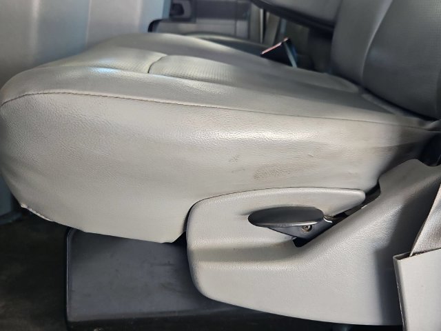 Used 2014 Ford E-250 and Econoline 250 w/ Power Group RWD image 19