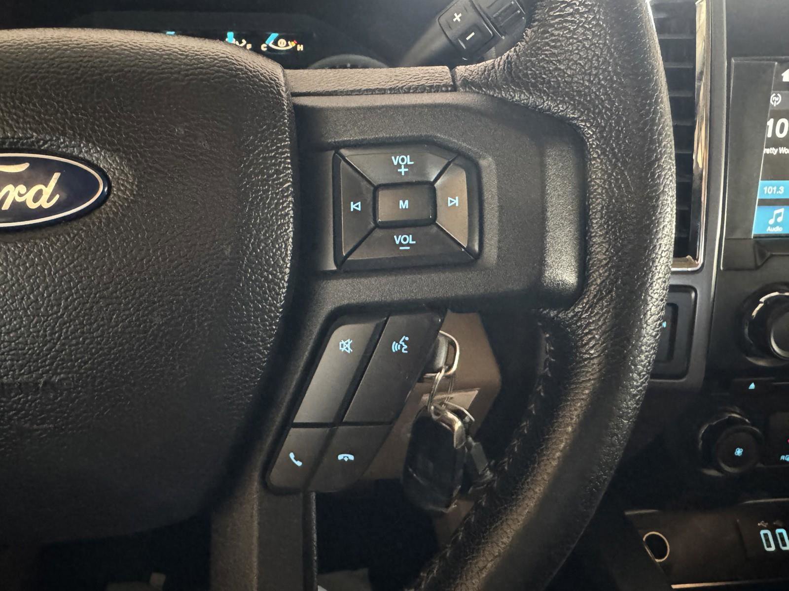 Used 2016 Ford F150 XLT w/ Equipment Group 302A Luxury image 18