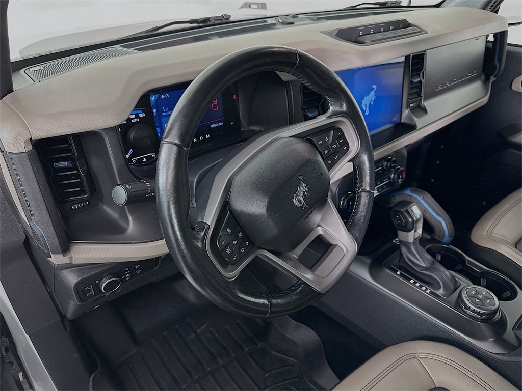 Used 2022 Ford Bronco Wildtrak image 9