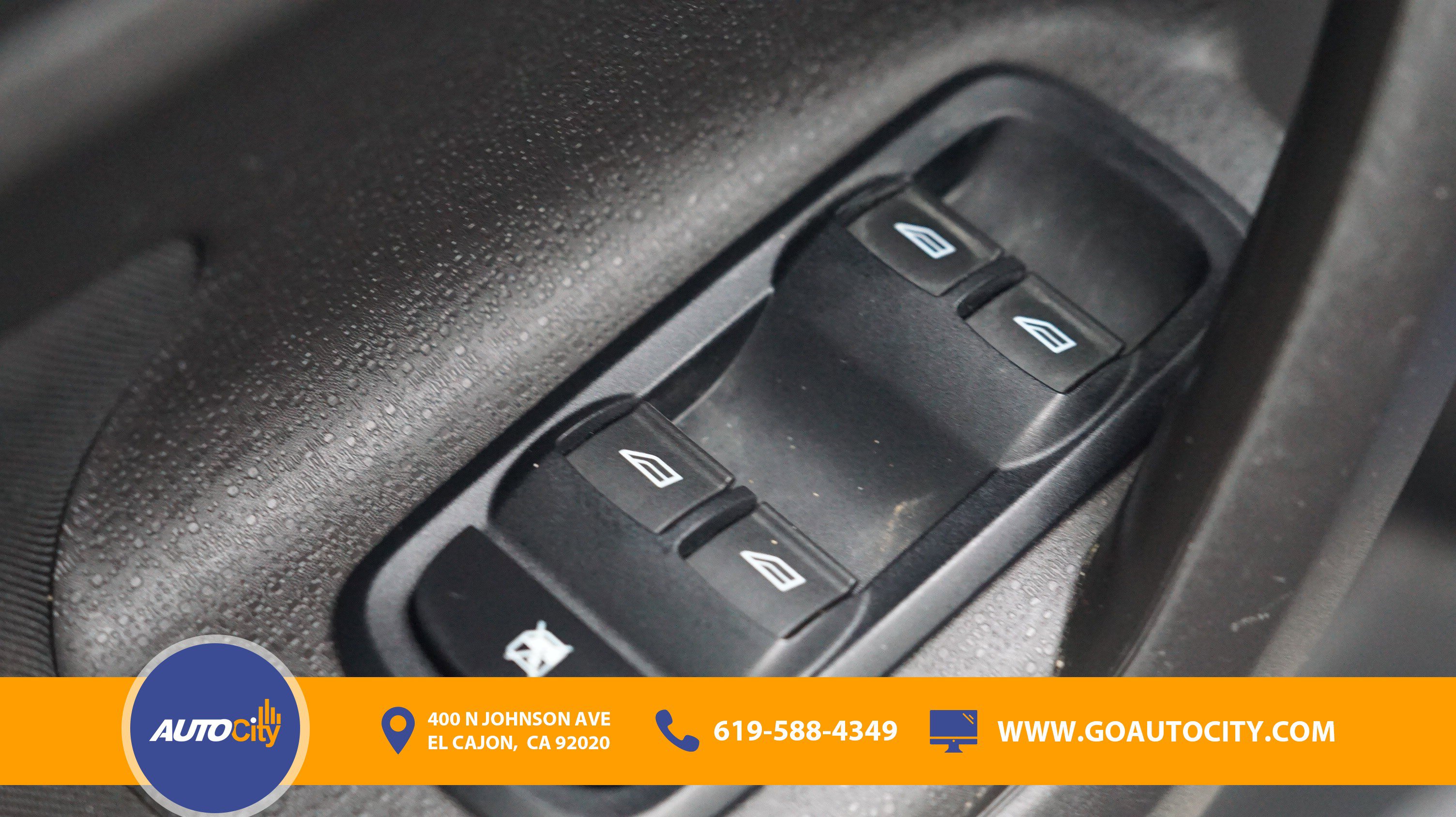 Used 2018 Ford Fiesta SE image 18