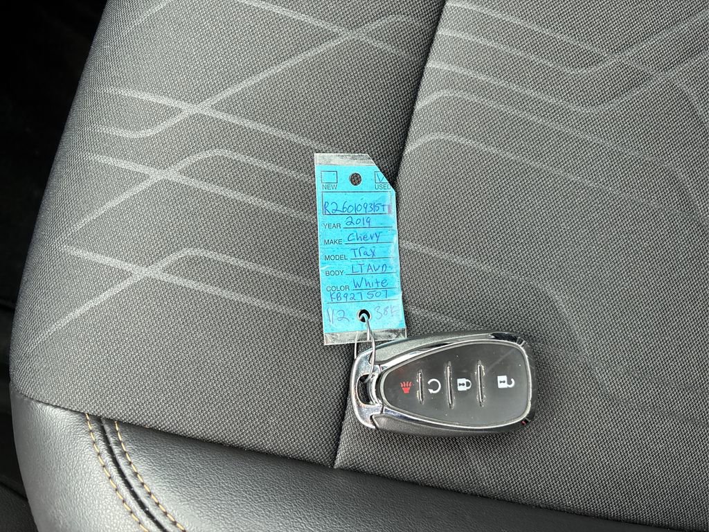Used 2019 Chevrolet Trax LT w/ LT Convenience Package image 34