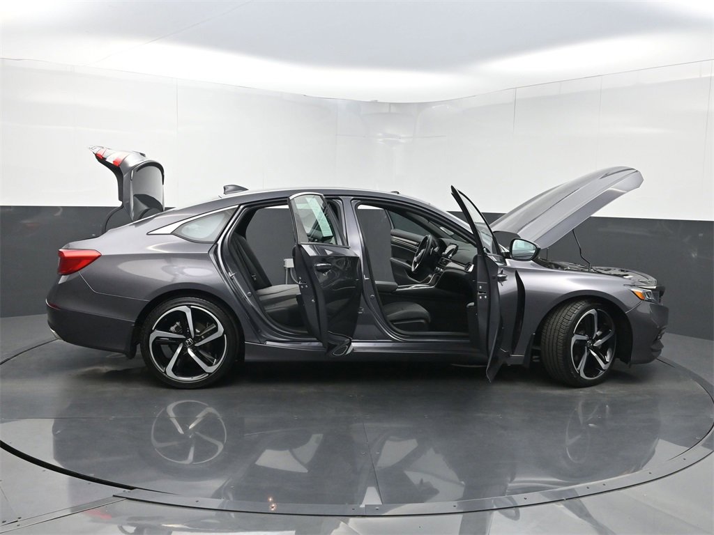 Used 2018 Honda Accord Sport image 34