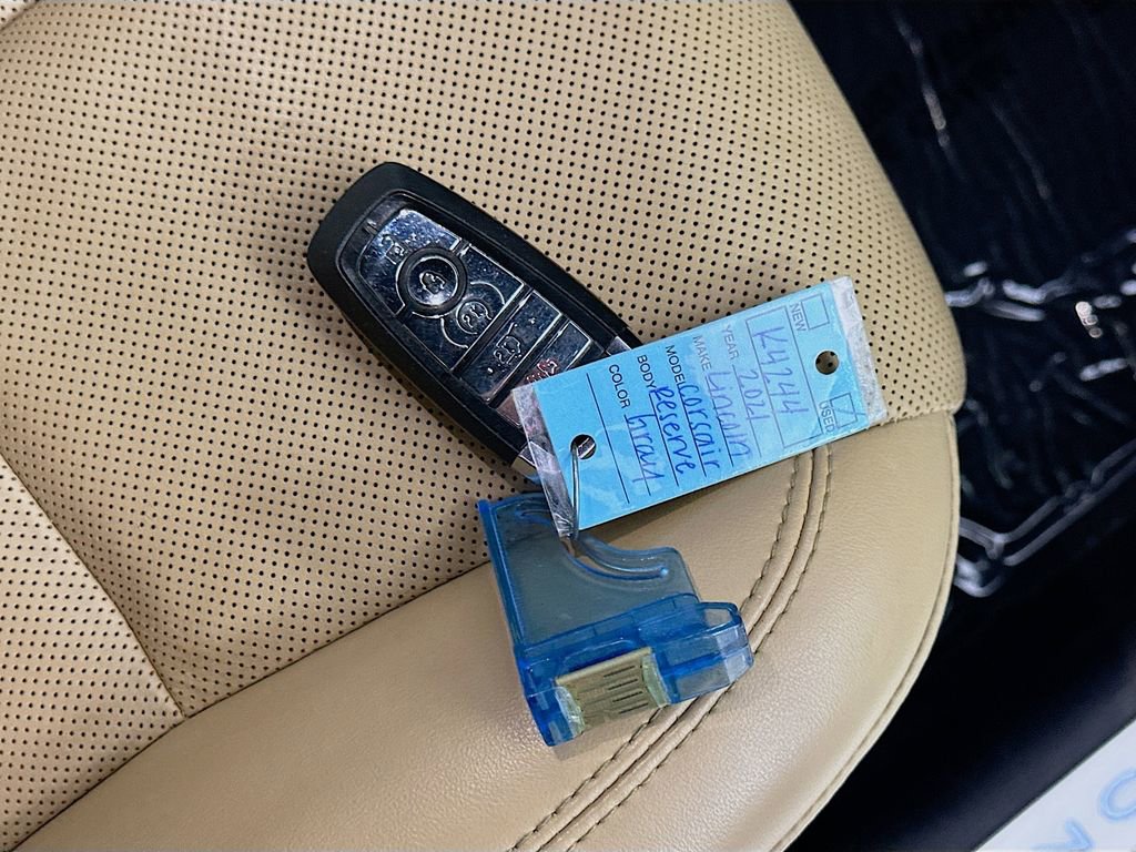 Used 2021 Lincoln Corsair Reserve w/ Sport Package image 35