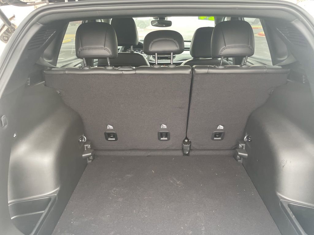 Used 2024 Jeep Compass Latitude image 30