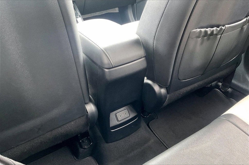 Certified 2024 Kia Soul GT-Line image 33