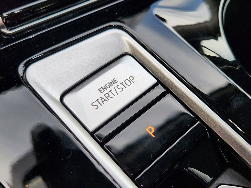 New 2026 Volkswagen Atlas SEL Premium R-Line image 16