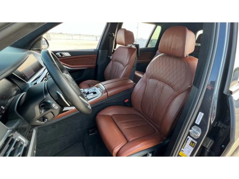 Used 2020 BMW X7 M50i image 35