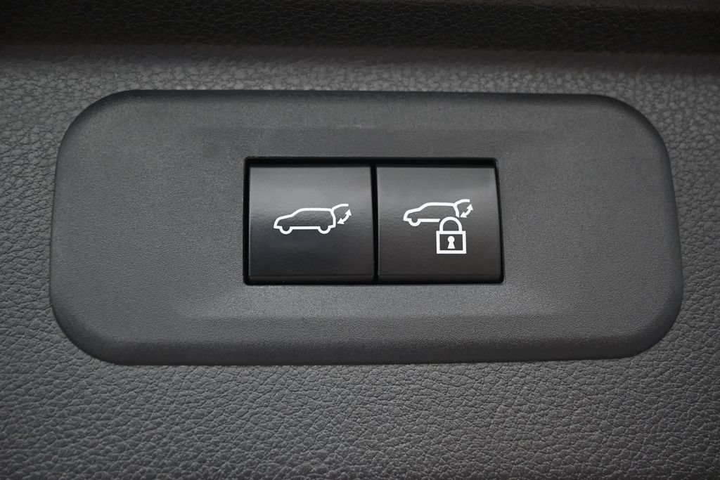 Used 2024 Toyota Grand Highlander AWD image 9