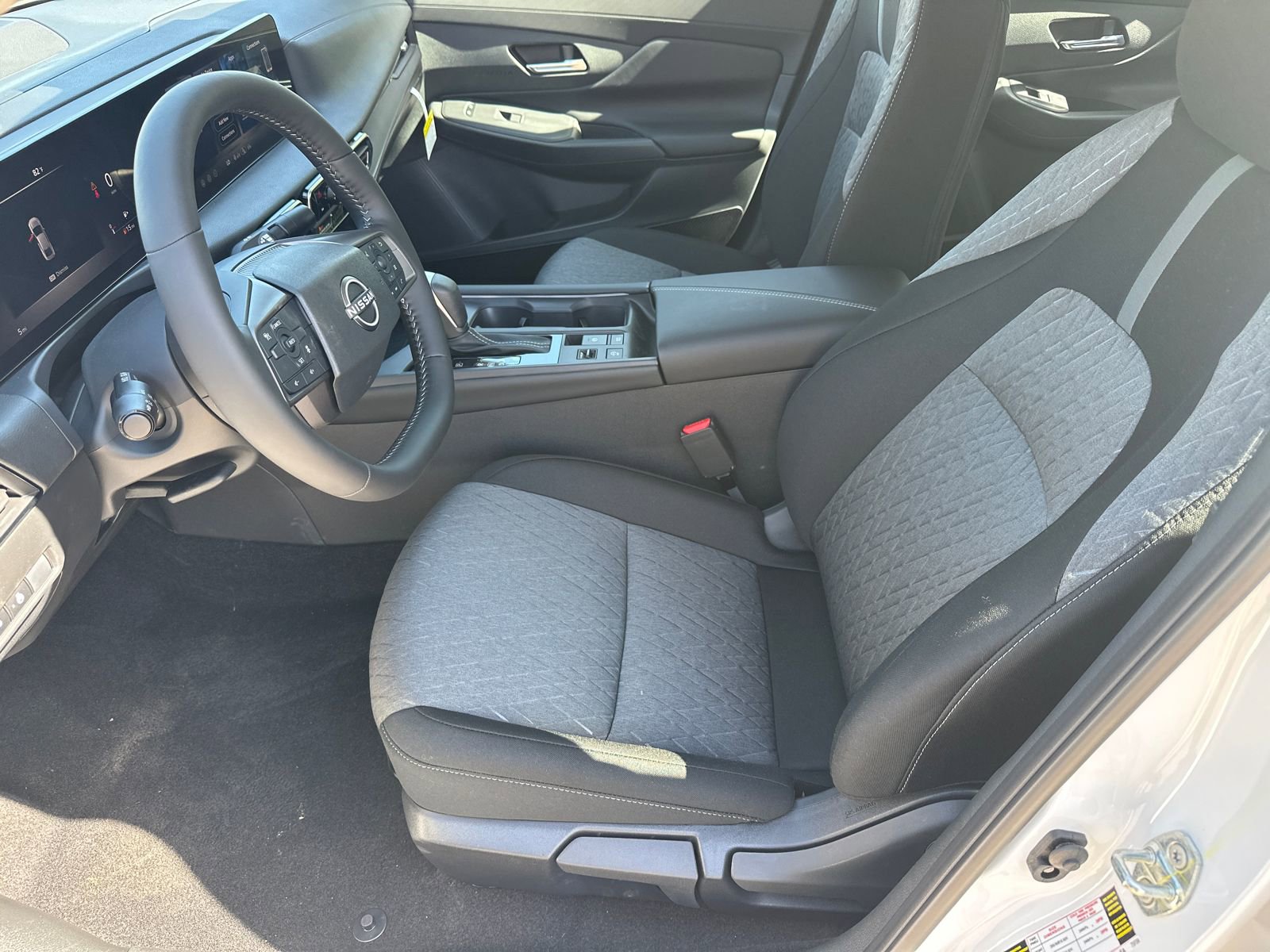 New 2026 Nissan Sentra SV w/ SV Convenience Package FWD image 5
