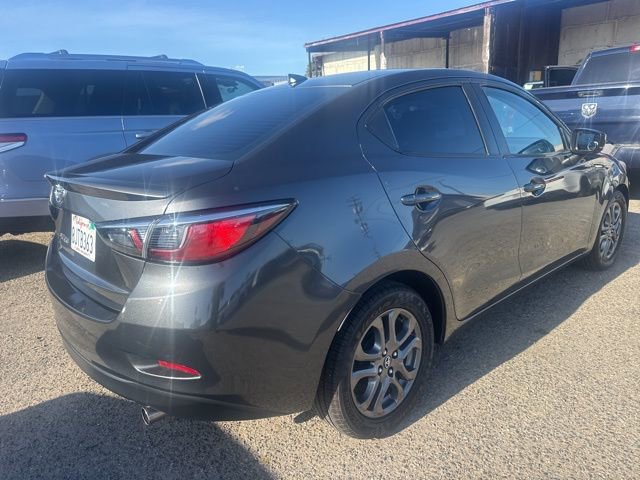 Used 2019 Toyota Yaris LE FWD image 5