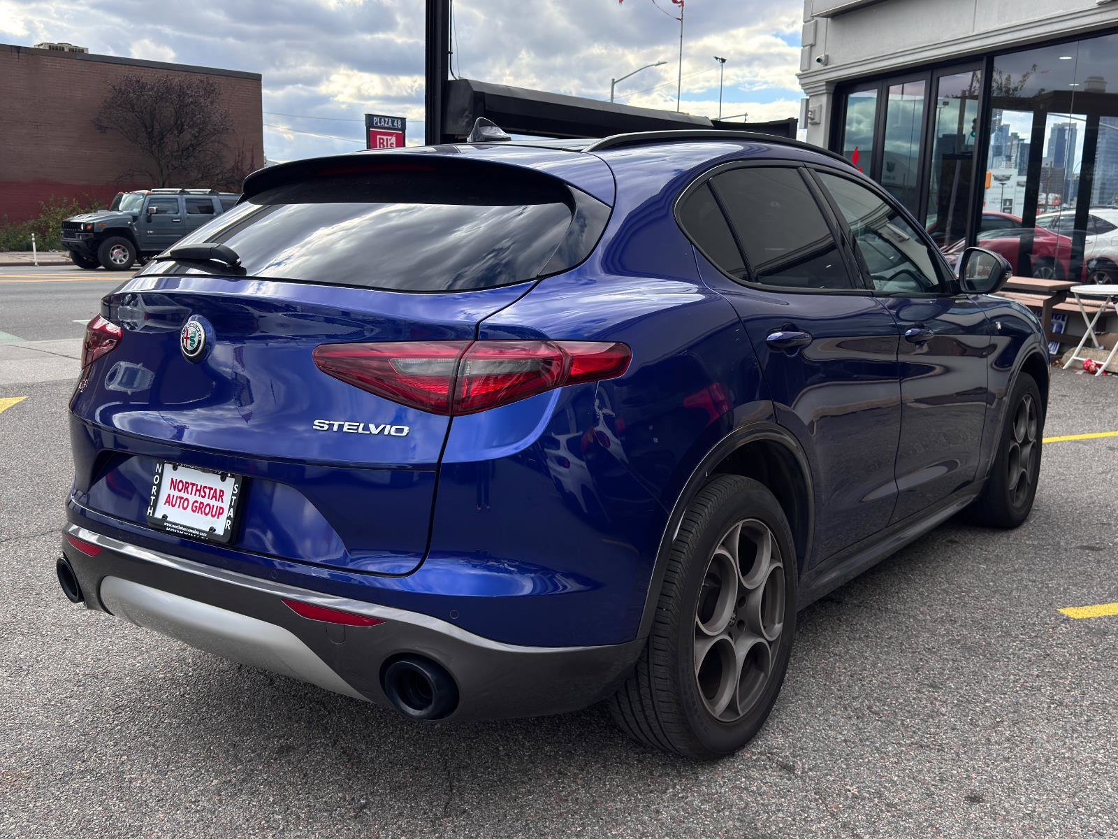 Used 2022 Alfa Romeo Stelvio Ti image 4
