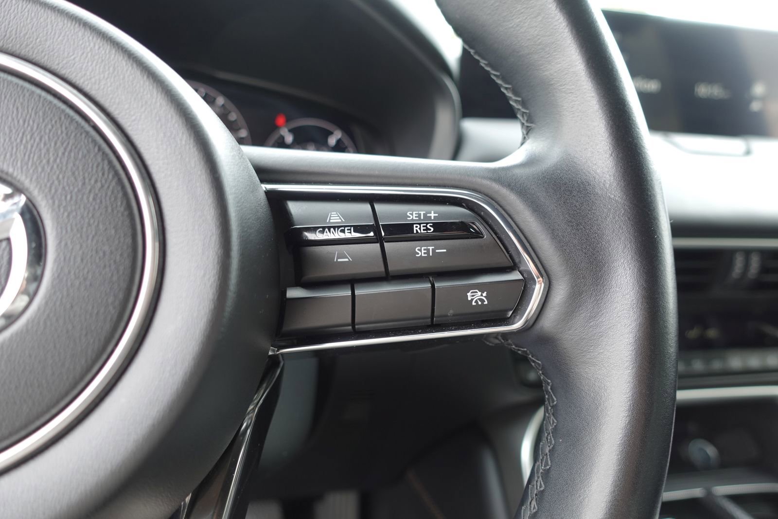 Certified 2024 MAZDA CX-90 Plug-In Hybrid w/ Premium Plus AWD/4WD image 17