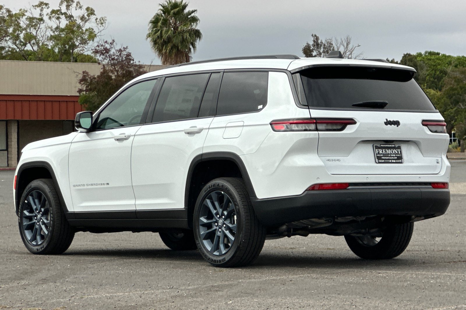 New 2026 Jeep Grand Cherokee L Limited AWD/4WD image 5