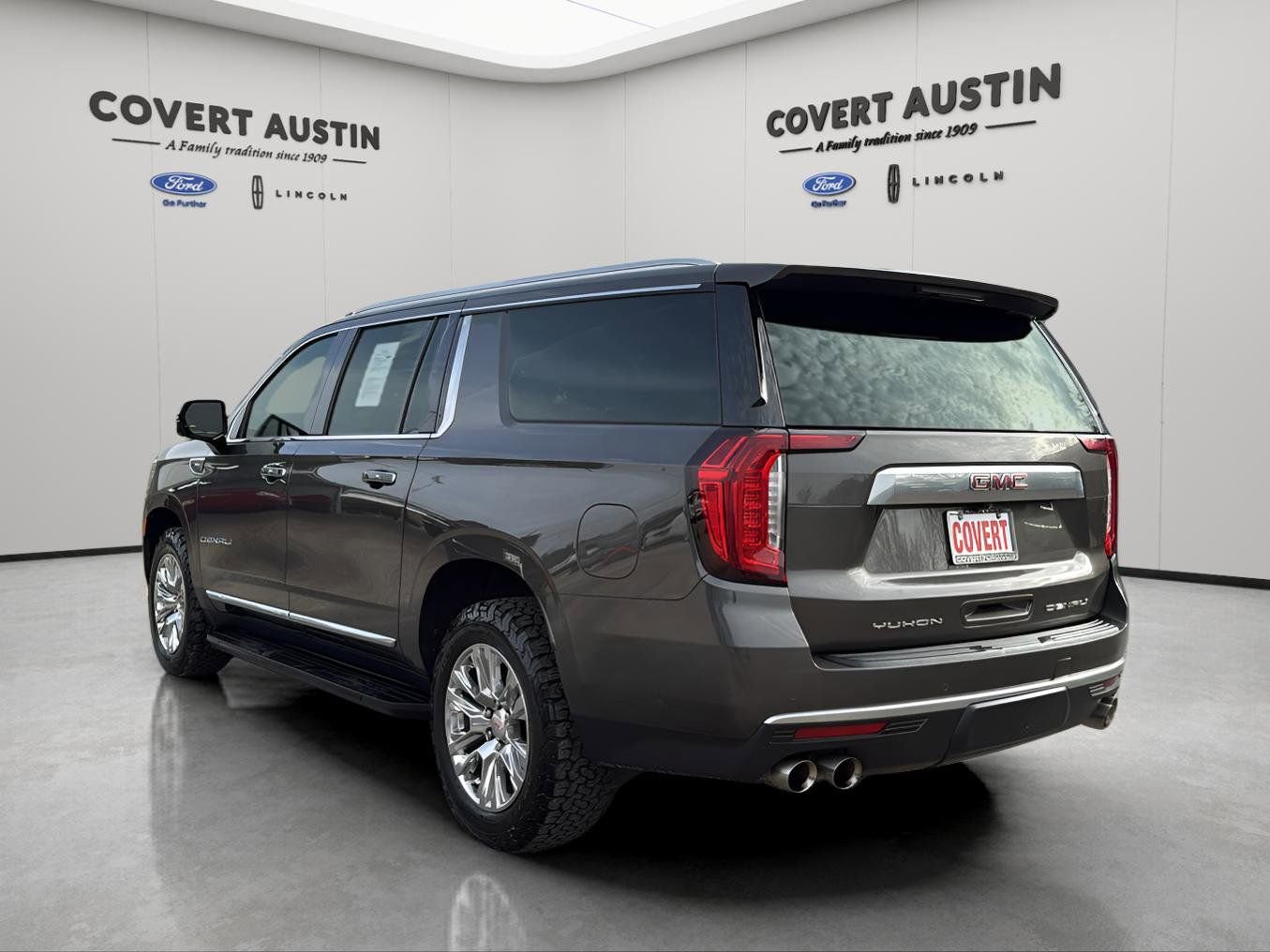 Used 2021 GMC Yukon XL Denali image 3