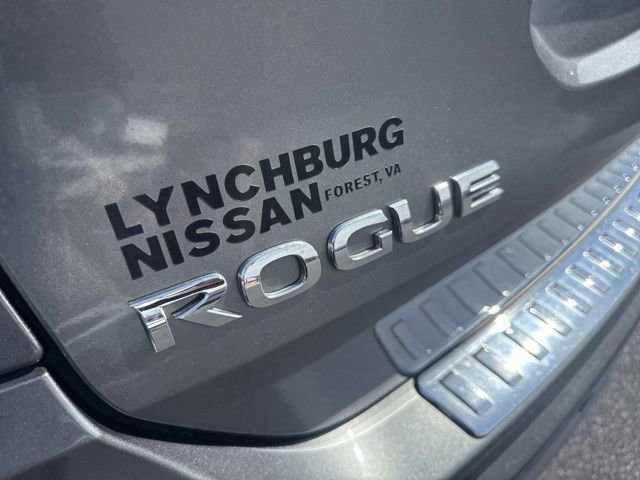 Used 2019 Nissan Rogue SV w/ Premium Package image 11