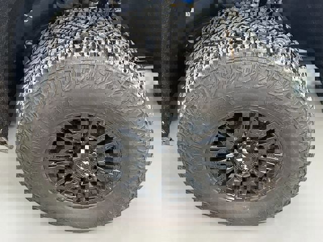 Used 2024 Chevrolet Silverado 2500 ZR2 image 36