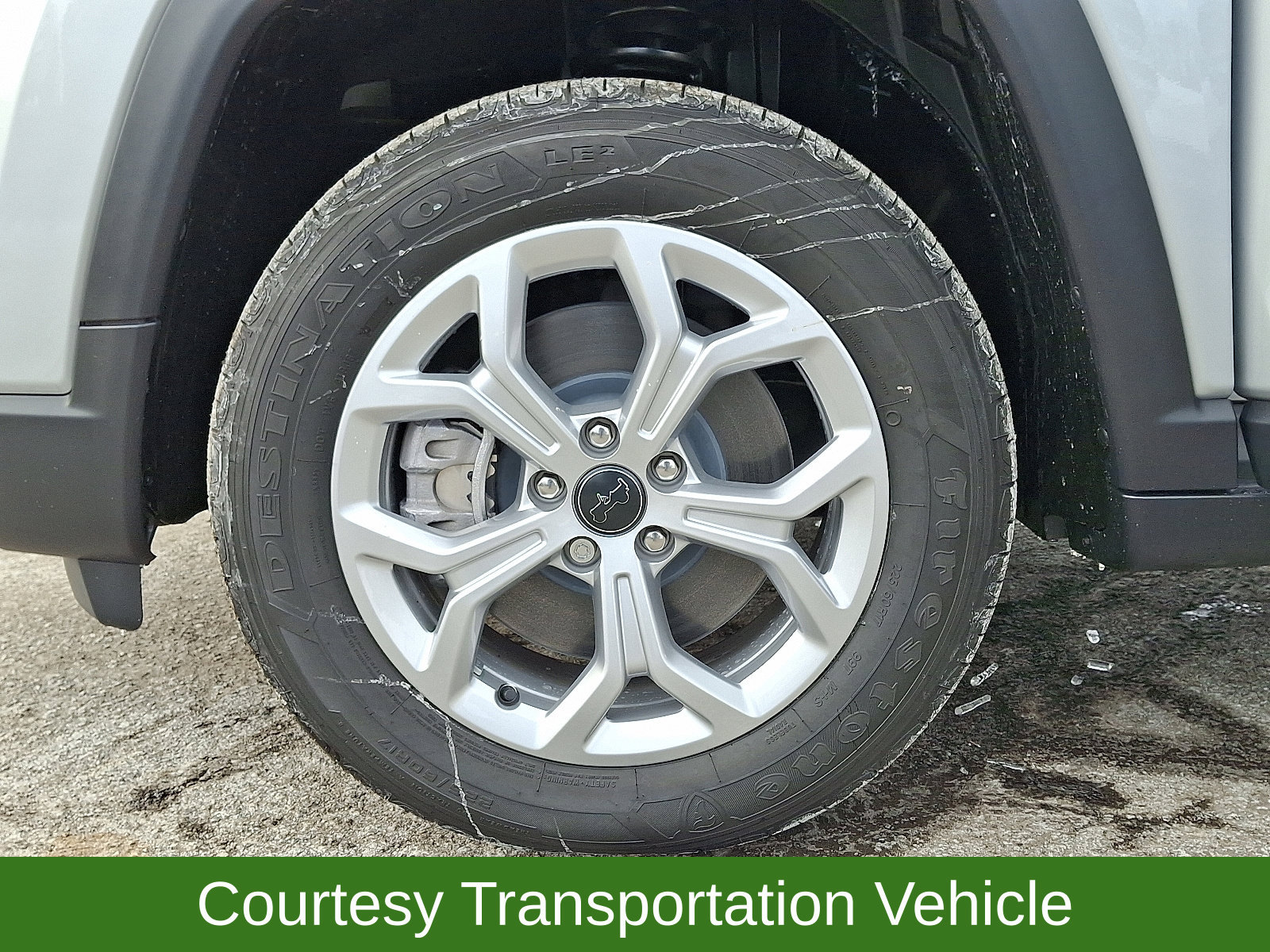 New 2026 Jeep Compass Latitude AWD/4WD image 5
