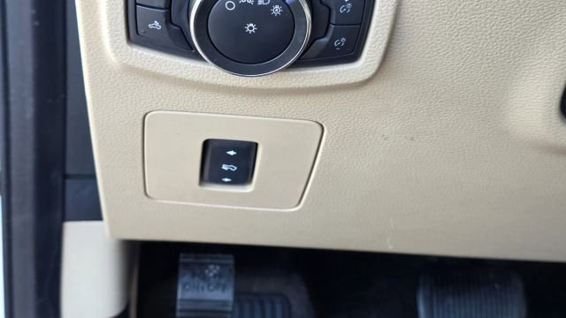 Used 2016 Ford F150 Lariat AWD/4WD image 36