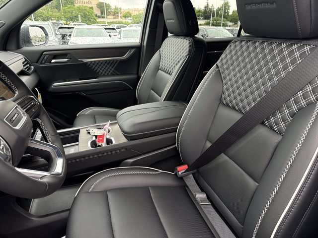 New 2026 GMC Acadia Denali w/ Super Cruise Package FWD image 5