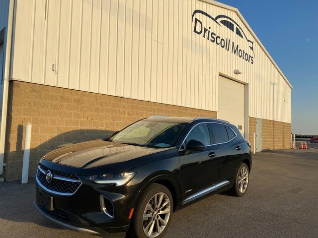 Used 2022 Buick Envision Avenir w/ Technology Package II image 2