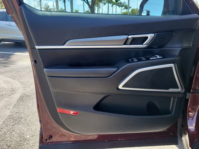 Used 2021 Kia Telluride LX FWD image 15