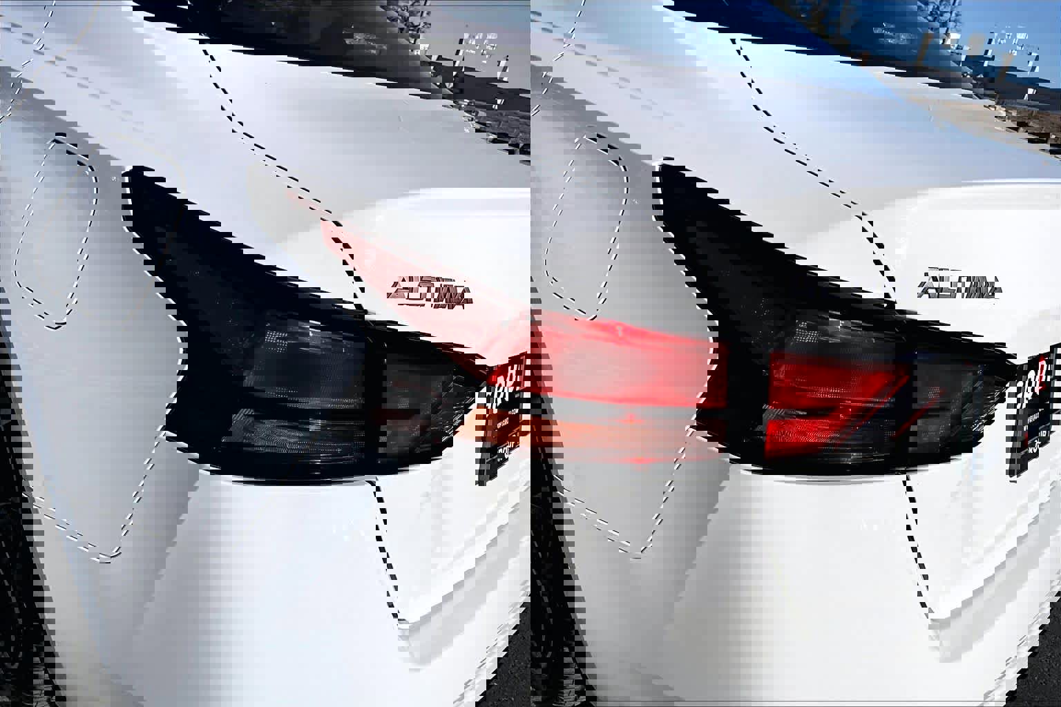 Used 2024 Nissan Altima 2.5 SR image 29