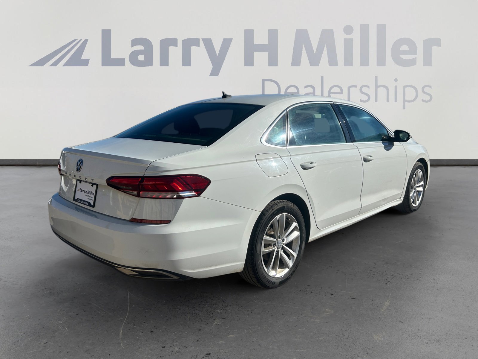 Used 2020 Volkswagen Passat 2.0T SE image 5