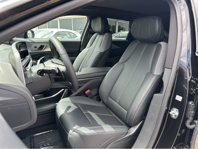 Certified 2024 Cadillac Lyriq Tech RWD image 25