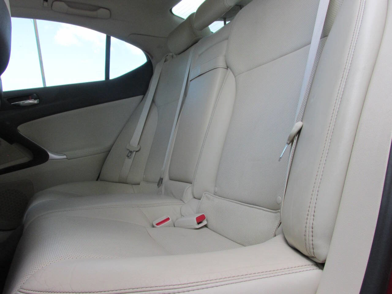 Used 2011 Lexus IS 250 w/ Premium Pkg Value Edition image 15