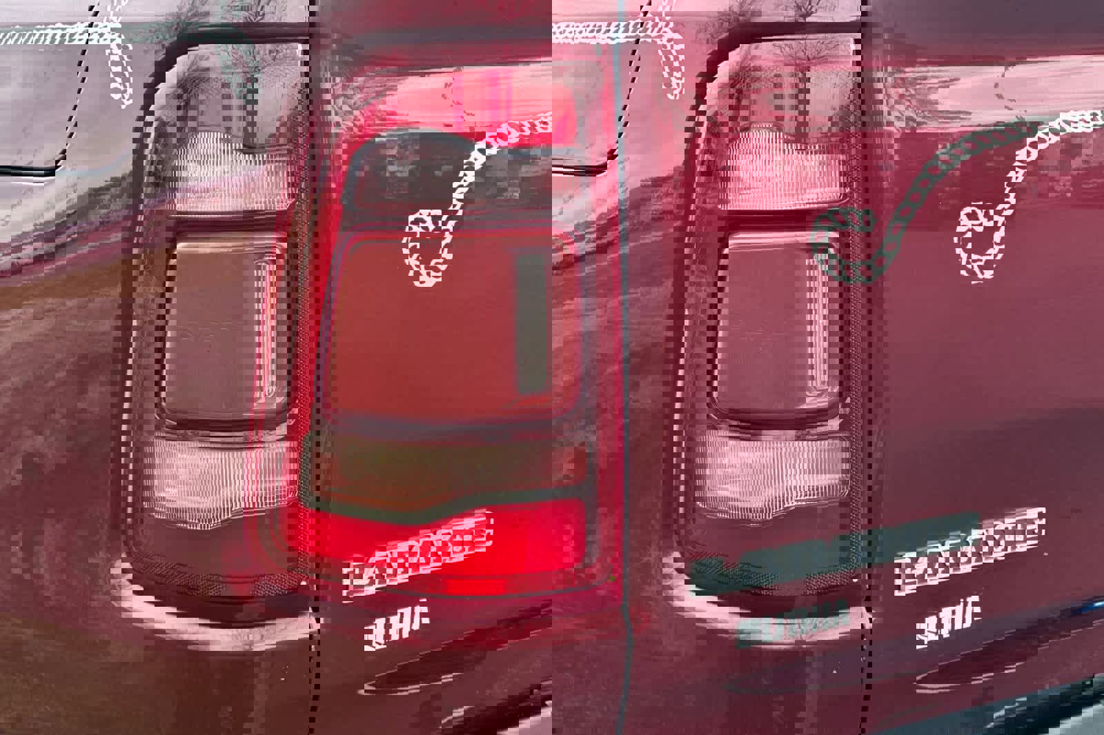 Used 2020 RAM 1500 Laramie image 27