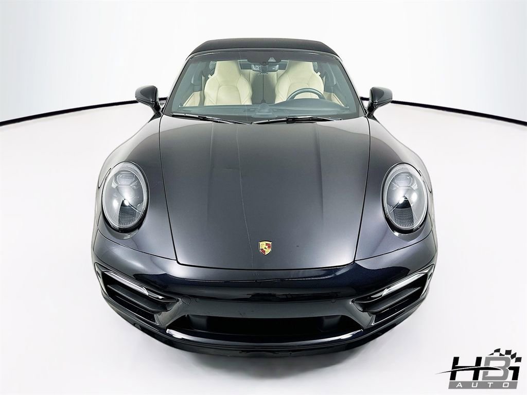 Used 2021 Porsche 911 Targa 4S AWD/4WD image 3