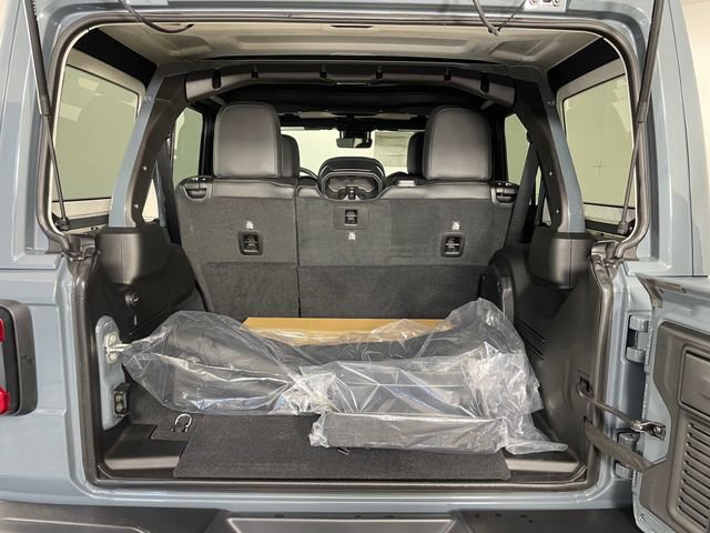 New 2025 Jeep Wrangler Unlimited Rubicon 392 image 17
