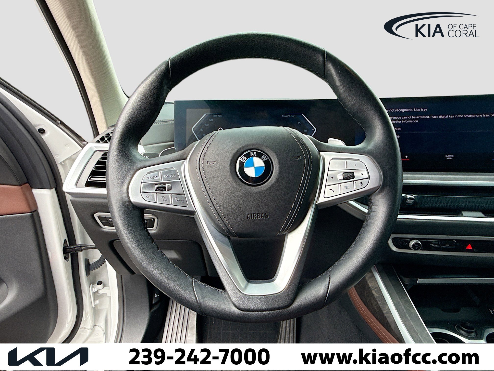 Used 2023 BMW X7 xDrive40i w/ Executive Package image 42