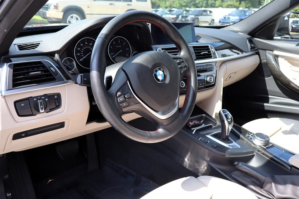 Used 2018 BMW 328d xDrive Wagon AWD/4WD image 18