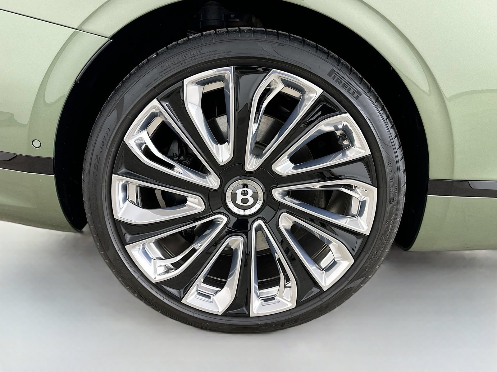 Used 2024 Bentley Continental GT Mulliner AWD/4WD image 50