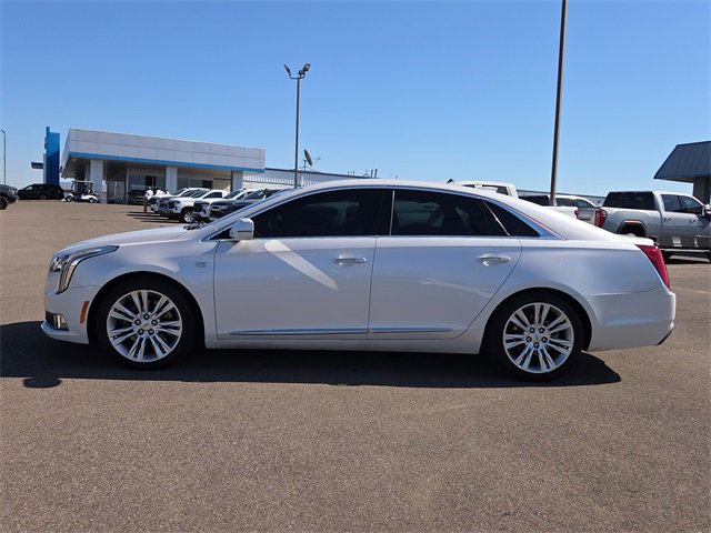 Used 2018 Cadillac XTS Luxury image 6