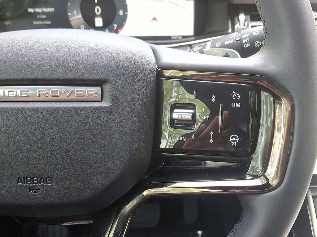 Used 2024 Land Rover Range Rover Evoque S image 18