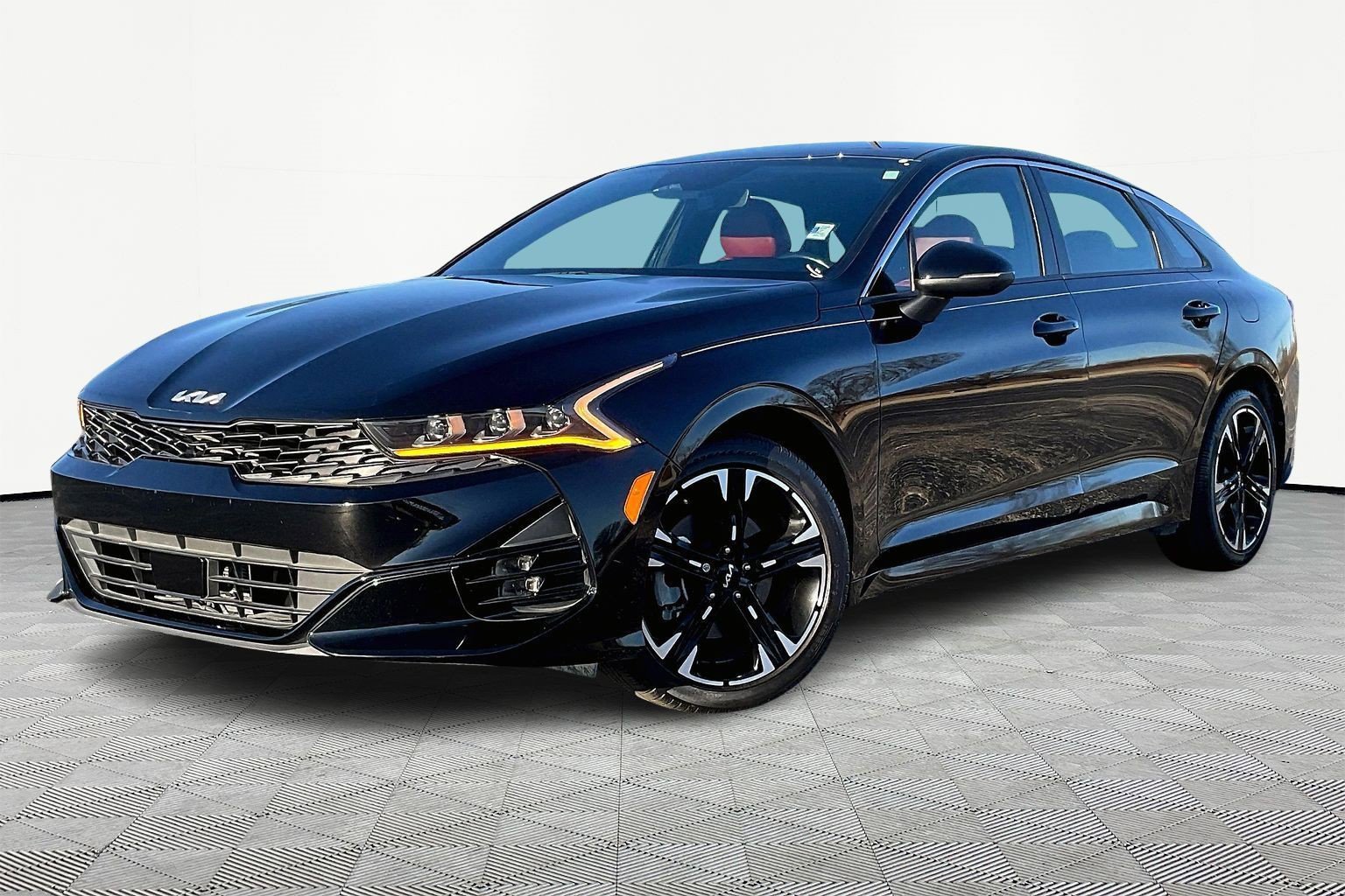 Used 2024 Kia K5 GT-Line w/ GT-Line Premium Package image 2